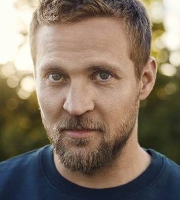 Tobias Santelmann Biography: Age, Height, Net Worth, Girlfriend, Movies, Ethnicity
