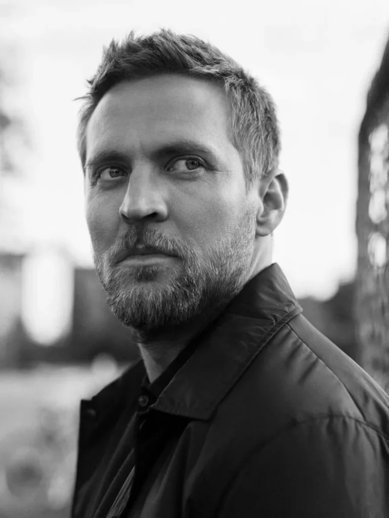 Tobias Santelmann - Biography