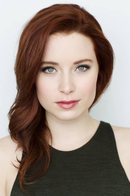 Hannah Emily Anderson Photo