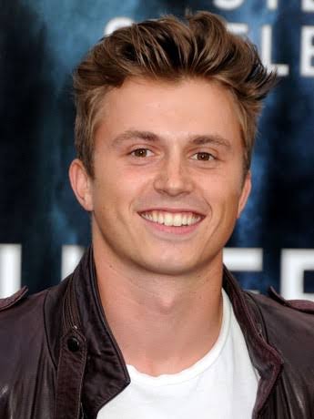Kenny Wormald Biography: Net Worth, Kids, Movies, TV Shows, Age, Height,  Parents, Siblings, Dancing Career, Awards, YouTube