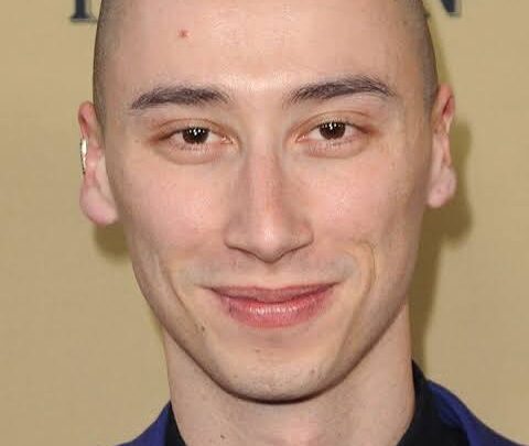 Alexander Ward Biography: Awards, Twitter, Age, Height, Net Worth, Girlfriend, Parents, Movies & TV Shows, Facebook