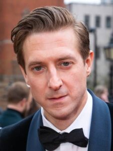 Arthur Darvill - Biography