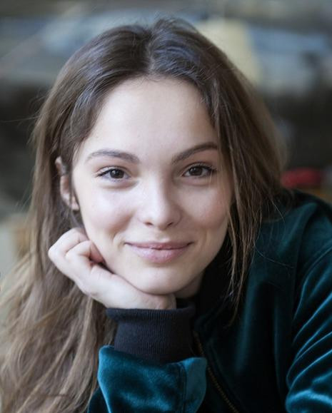 Lola Le Lann Biography: Nationality, Age, Height, Net Worth, Parents, Albums, Songs, Movies, TV Shows, Instagram, YouTube