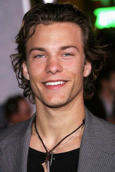 Kyle Schmid - Biography