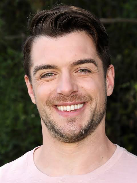 Dan Jeannotte Biography: Wife, Age, Ethnicity, Height, Net Worth, Instagram, Movies, Religion