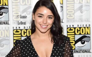 Nicole Muñoz - Biography