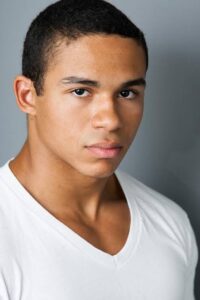 Noah Gray-Cabey - Biography