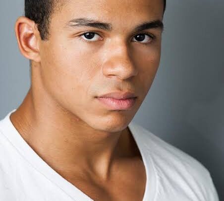 Noah Gray-Cabey Biography: Height, Net Worth, Parents, Siblings, Movies, Age,  TV Shows, Partner, Twitter, Awards
