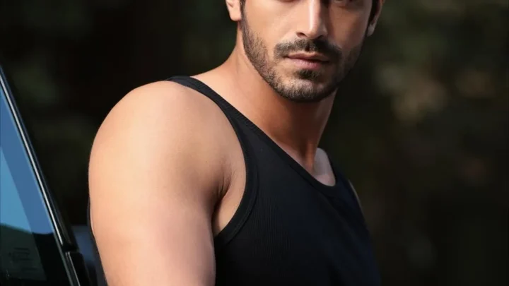 Emin Günenç Biography: Girlfriend, Age, Siblings, Height, Net Worth, Parents, Movies & TV Shows
