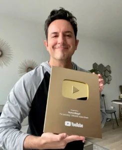 HumorBagel - Biography