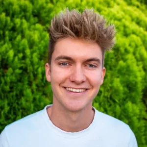 Tanner Braungardt - Biography