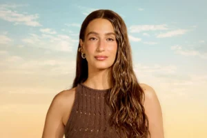 Amanda Batula - Biography