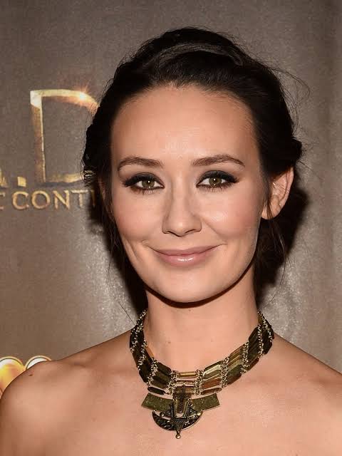 Claire Cooper Biography: Height, Husband, Awards, Age, Net Worth, Children