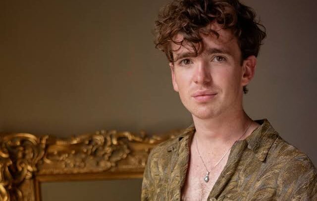 Laurie Kynaston Biography: Net Worth, Parents, Movies, TV Shows, Age, Height, Girlfriend, Instagram