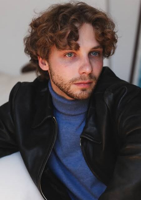 Jérémy Gillet Biography: Net Worth, Ethnicity, Age, Girlfriend, Movies, Height, Instagram