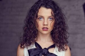 Stefania LaVie Owen - Biography