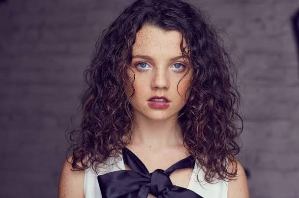 Stefania LaVie Owen Biography: Net Worth, Parents, Movies, Siblings, Age, Height, TV Shows, Boyfriend, TikTok