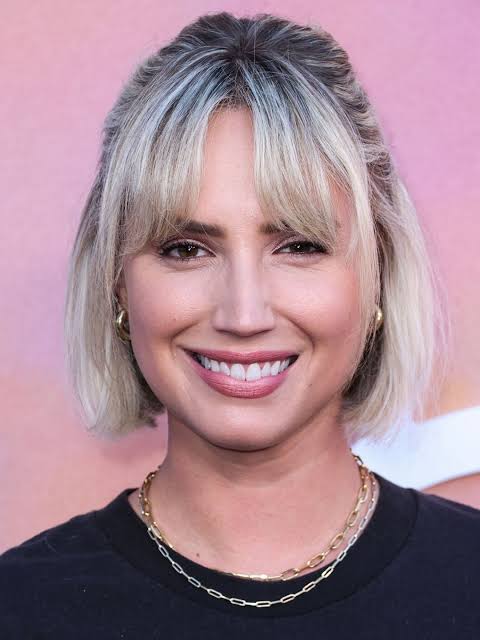 Molly McCook Biography: Instagram, Husband, Net Worth, Parents, Age, Height, Movies & TV Shows, Songs, Awards