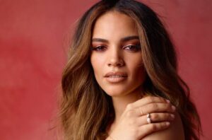 Leslie Grace - Biography