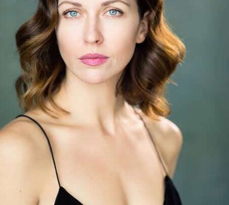 Margo Stilley Biography: Religion, Awards, Net Worth, Height, Ethnicity, Age, Husband, Movies