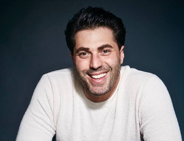 Adam Ray Biography: Height, Net Worth, Wife, Movies, Awards, Ethnicity, YouTube, Age, Children