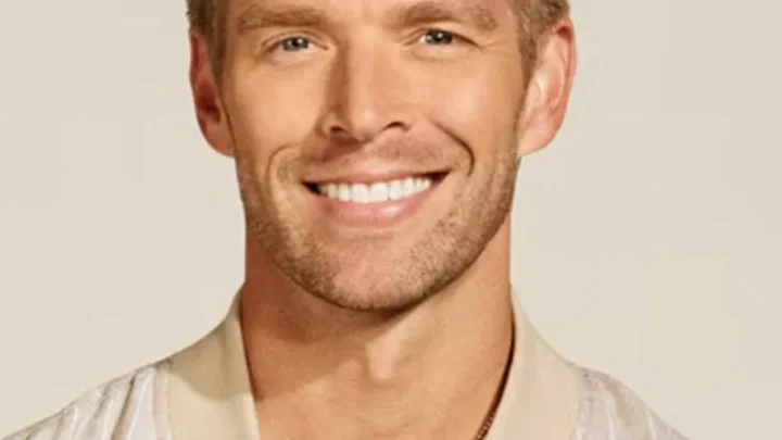 Kyle Cooke Biography: Wife, Age, Height, Net Worth, Parents, TV Shows, Business