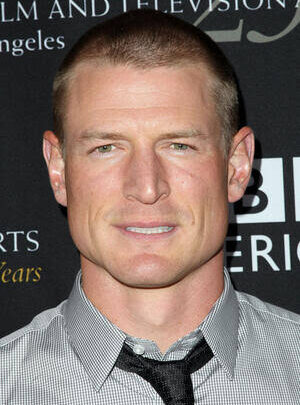 Philip Winchester Biography: Wife, Awards, Height, Net Worth, Age, Children, Ethnicity, Movies