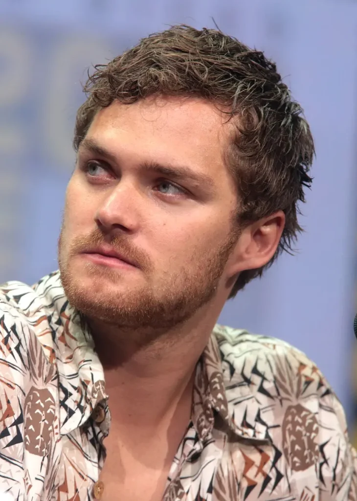 Finn Jones - Biography
