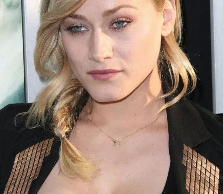 Olivia Taylor Dudley Biography: Parents, Height, Movies, Net Worth, Age, Instagram, Husband, Awards