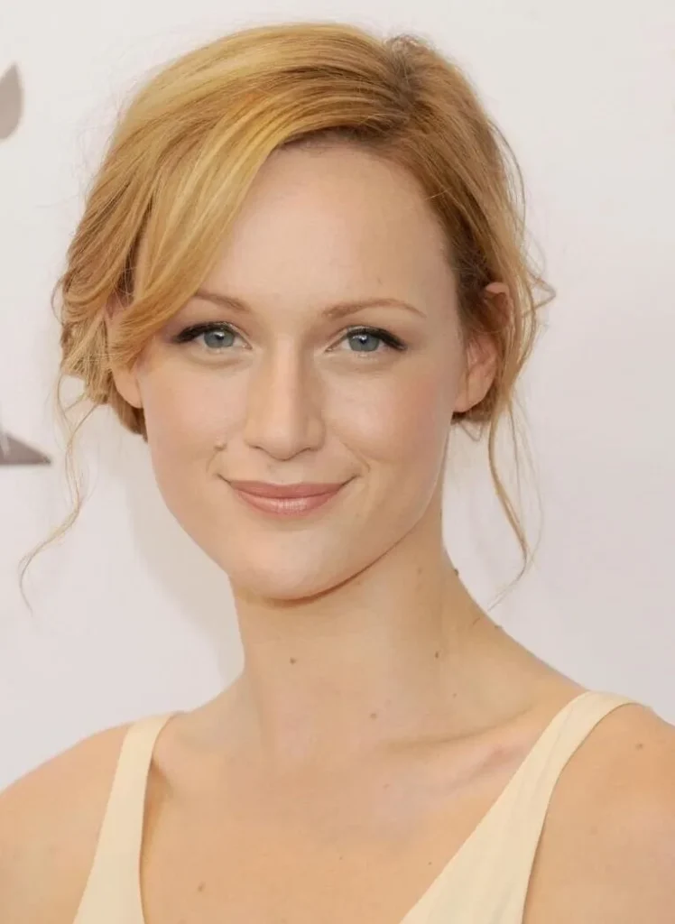 Kerry Bishé - Biography