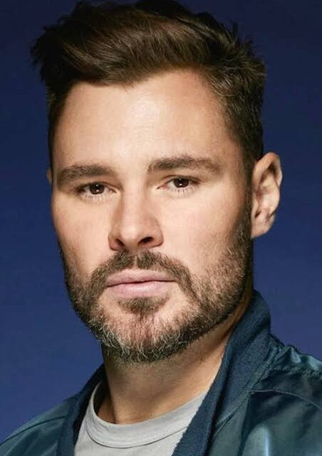 Patrick Flueger Biography: Net Worth, Girlfriend, Ethnicity, Religion, Parents, Movies, Height, Age