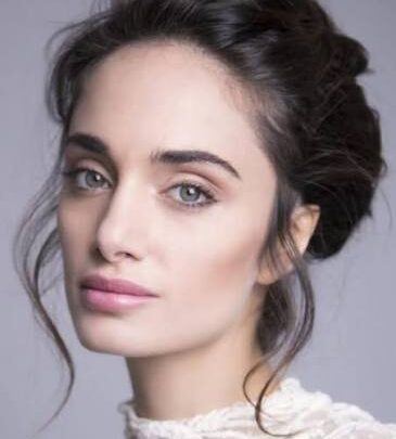 Denise Capezza Biography: Net Worth, Ethnicity, Movies, Height, Husband, Instagram, Age