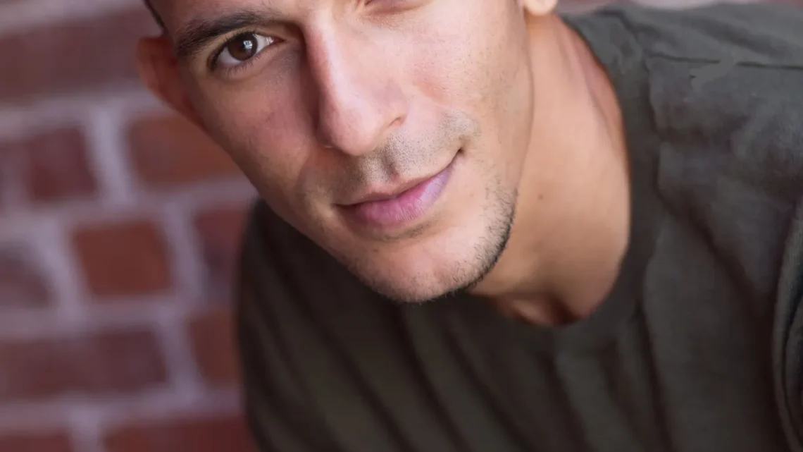 Khleo Thomas Biography: Age, Songs, Height, Net Worth, Ethnicity, Movies, Girlfriend, Awards, Parents