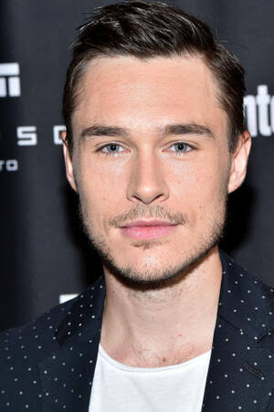 Sam Underwood Biography: Height, Awards, Net Worth, Wife, Religion, Ethnicity, Age, Movies, Instagram