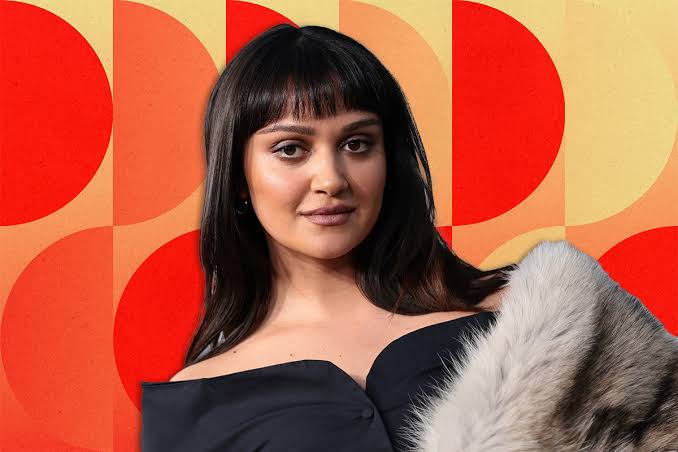Ariela Barer Biography: Net Worth, Parents, Movies, Age, Height, Twitter, TV Shows, Boyfriend, Nationality