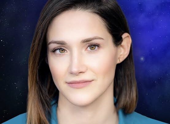 Lindsay Seidel Biography: Education, Husband, Age, Siblings, Height, Net Worth, Parents, Movies & TV Shows, Twitter
