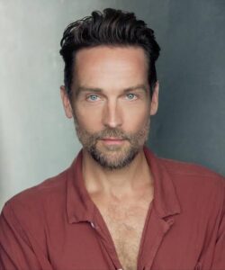 Tom Mison