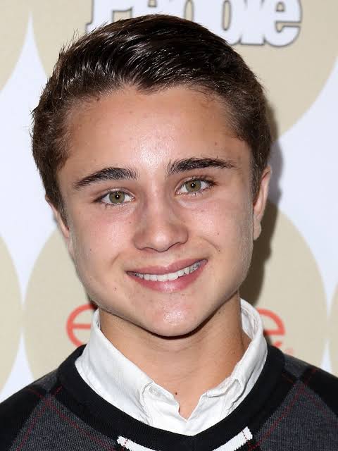 Gattlin Griffith Biography: Awards, TV Shows, Age, Height, Net Worth, Parents, Girlfriend, Pictures, Movies, Instagram