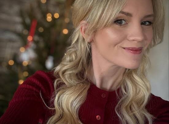 Anna Lundberg Biography: Partner, Age, Height, Net Worth, Movies & TV Shows, Instagram, Parents, Ethnicity