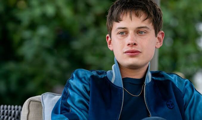 Uly Schlesinger Biography: Instagram, Girlfriend, Age, Height, Net Worth, Parents, Movies & TV Shows