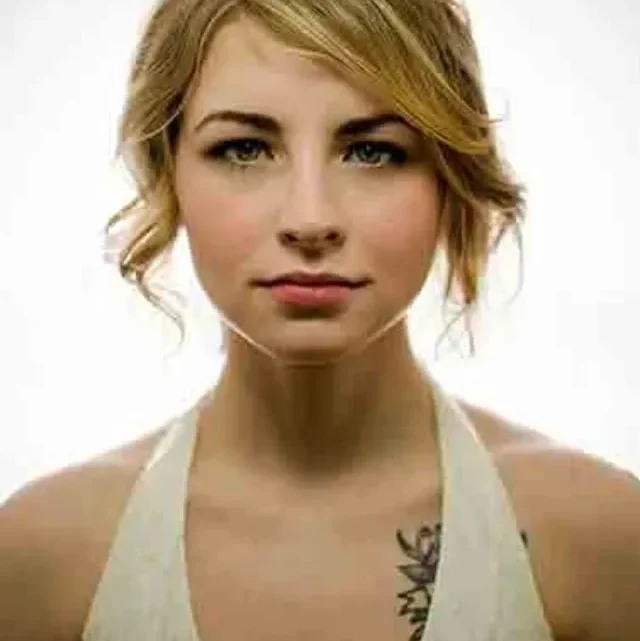 Molly Dunsworth Biography: Movies & TV Shows, Boyfriend, Age, Height, Net Worth, Parents, Instagram