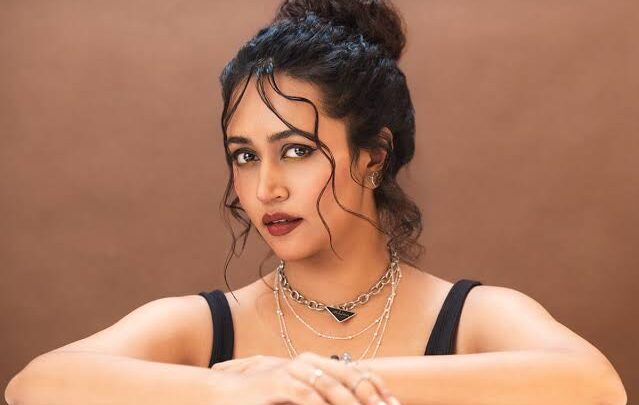Sanvikaa Biography: Brands, Partner, Age, Height, Net Worth, Parents, Movies, TV Shows, Instagram