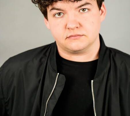Aedin Mincks Biography: Girlfriend, Net Worth, Age, Height, Movies, Ethnicity, Parents, Instagram