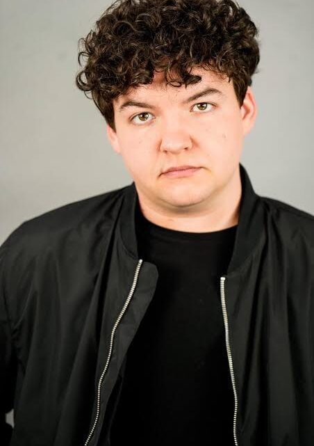 Aedin Mincks Biography: Girlfriend, Net Worth, Age, Height, Movies, Ethnicity, Parents, Instagram