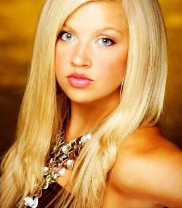 Whitney Lee Biography: Net Worth, Boyfriend, Parents, Ethnicity, Movies, Age, Awards