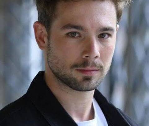 Carlos Cuevas Biography: Girlfriend, Net Worth, Age, Height, Awards, Movies, Ethnicity, Religion