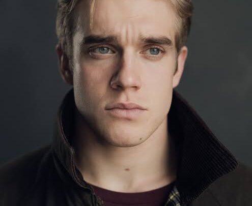 Bobby Lockwood Biography: Awards, Net Worth, Age, Movies, Girlfriend, Parents, Ethnicity