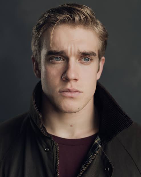 Bobby Lockwood Biography: Awards, Net Worth, Age, Movies, Girlfriend, Parents, Ethnicity