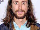 Owen Campbell Biography: Age, Net Worth, Girlfriend, Children, Songs, Awards, Ethnicity, Instagram