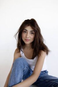 Alexa Mansour - Biography